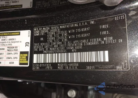 2025 Toyota Corolla Cross Hybrid Se z USA, uszkodzony, nr VIN 7MUFBABG1SV069645